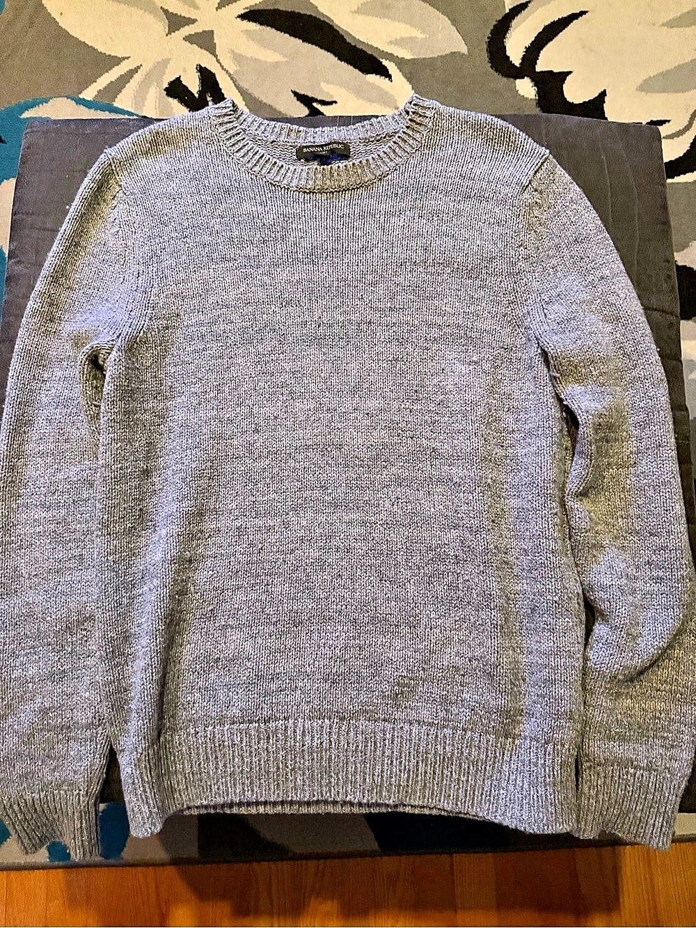 Banana Republic Gray Crewneck Sweater Size Medium